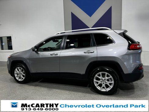 Used 2016 Jeep Cherokee Latitude image 9