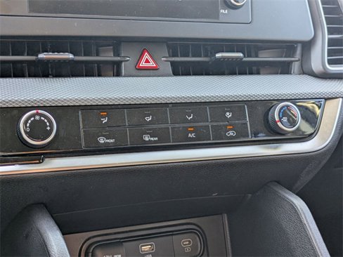 Used 2023 Kia Sportage LX image 22