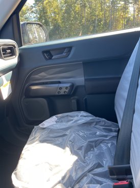 New 2025 Ford Maverick XL image 17
