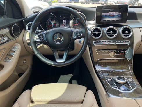 Used 2018 Mercedes-Benz C 300 Sedan image 2
