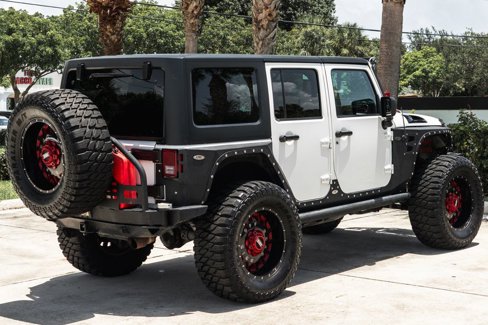 Used 2017 Jeep Wrangler Unlimited Sahara w/ Connectivity Group image 8