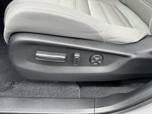 Used 2022 Honda CR-V EX image 11