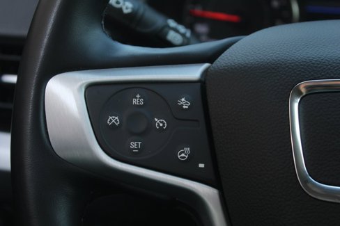 Used 2024 GMC Terrain SLT image 32