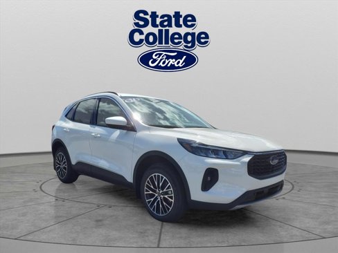 New 2024 Ford Escape SE image 2
