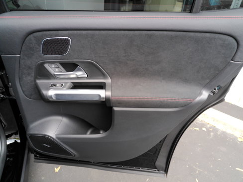 Certified 2024 Mercedes-Benz GLB 250 image 21