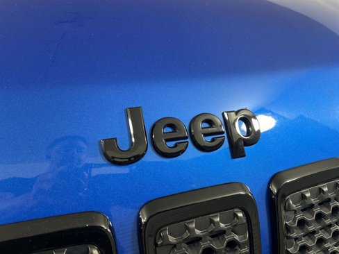 Used 2023 Jeep Cherokee Altitude Lux image 30