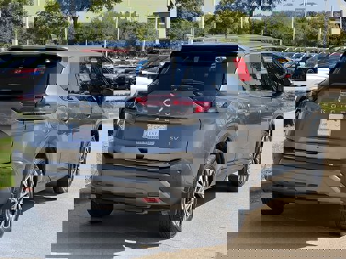 Certified 2021 Nissan Rogue SV image 4