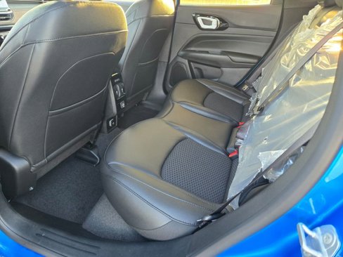 New 2025 Jeep Compass Latitude w/ Altitude Special Edition image 14