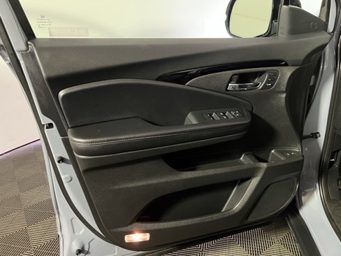 Used 2022 Honda Pilot Elite image 24