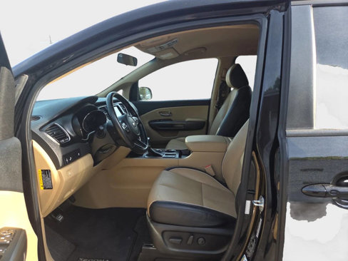 Used 2019 Kia Sedona EX image 9