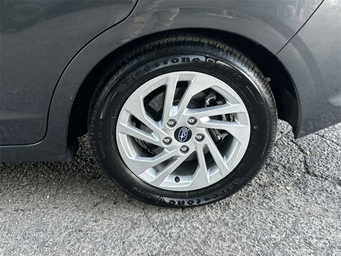 Certified 2025 Subaru Impreza 2.0i image 11