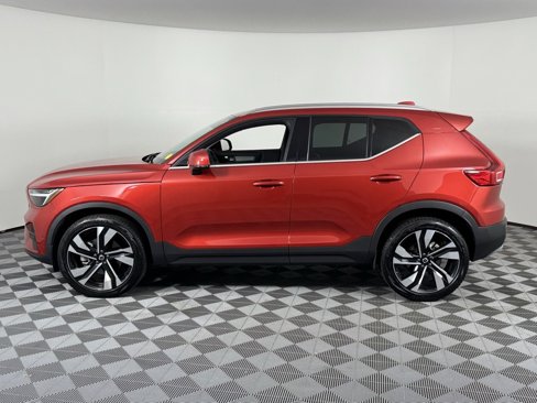 Certified 2024 Volvo XC40 B5 Plus image 11