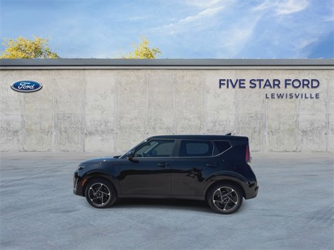 Used 2025 Kia Soul EX image 9