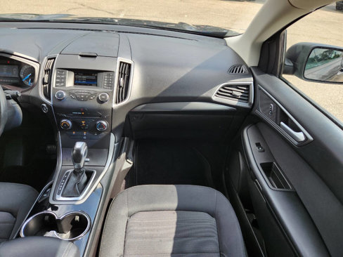 Used 2017 Ford Edge SE image 17