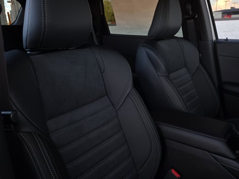 New 2025 Mitsubishi Outlander SE image 25