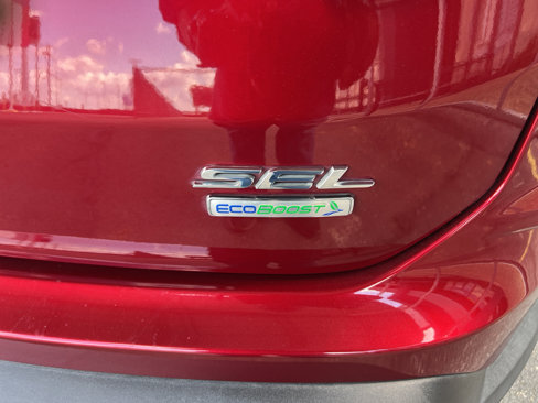 Used 2019 Ford Edge SEL w/ Equipment Group 201A image 11