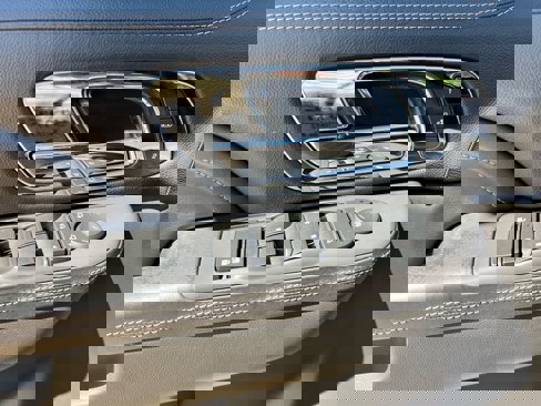 Used 2013 Cadillac Escalade ESV Platinum image 13