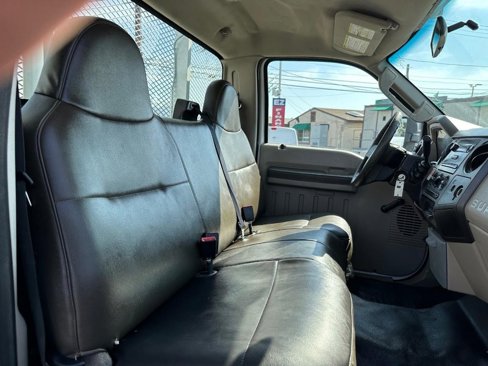 Used 2010 Ford F550 2WD Regular Cab Super Duty image 30