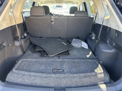 Certified 2022 Volkswagen Tiguan S image 5