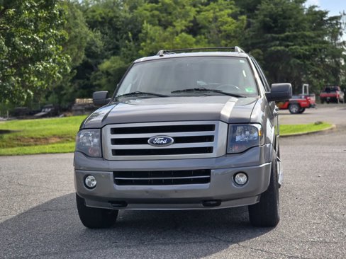 Used 2011 Ford Expedition EL XLT image 6