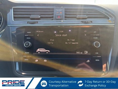 Used 2018 Volkswagen Tiguan SEL image 18