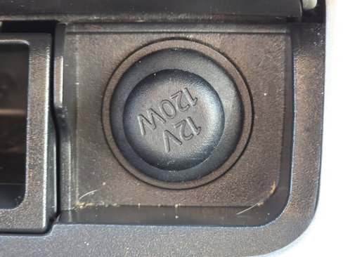 Used 2015 Nissan Sentra S image 4