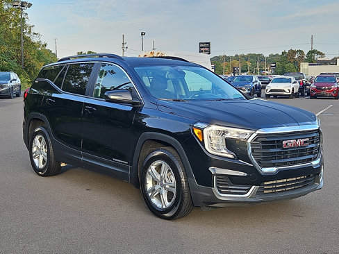 Certified 2022 GMC Terrain SLE w/ Driver Convenience Package image 1