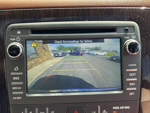 Used 2017 Chevrolet Traverse Premier image 21