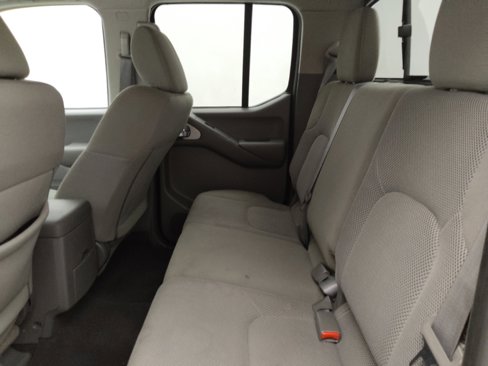 Used 2019 Nissan Frontier SV image 18