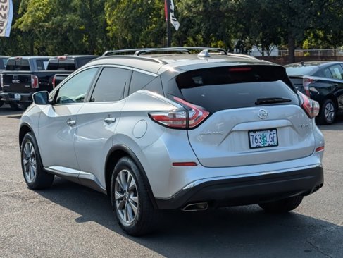 Used 2018 Nissan Murano SV image 3