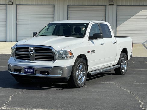 Used 2018 RAM 1500 Lone Star image 3
