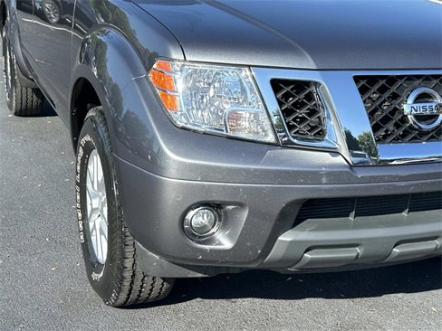 Used 2016 Nissan Frontier SV w/ SV Value Truck Package image 10