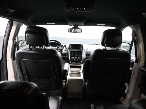 Used 2019 Dodge Grand Caravan SXT image 39