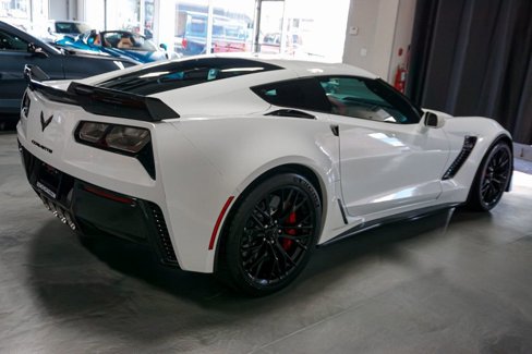 Used 2015 Chevrolet Corvette Z06 w/ Z07 Performance Package image 57