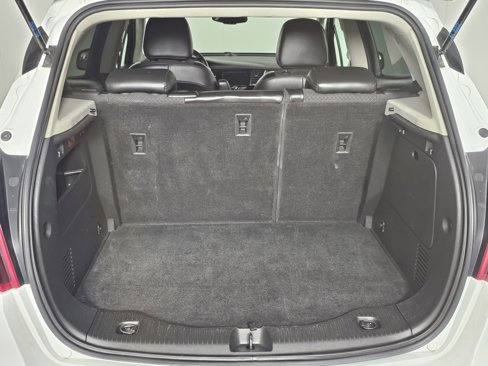 Used 2021 Buick Encore Preferred image 18