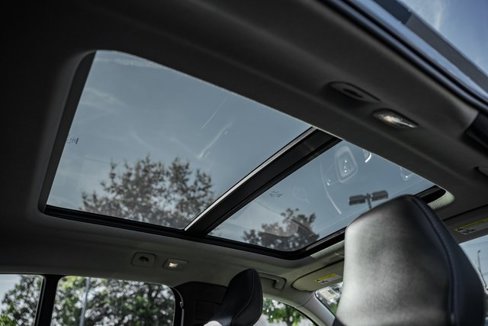 Certified 2023 Volvo XC40 B5 Plus w/ Driver Assist Package image 31