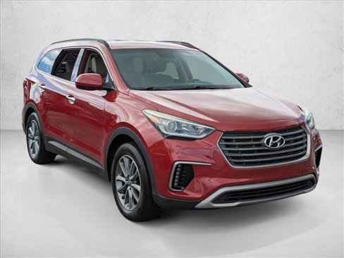 Used 2017 Hyundai Santa Fe SE image 3