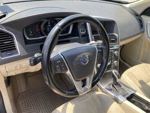 Used 2015 Volvo XC60 T5 Premier Plus image 10