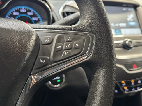 Used 2017 Chevrolet Cruze LT w/ Convenience Package image 16