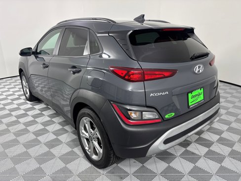 Used 2023 Hyundai Kona SEL image 3