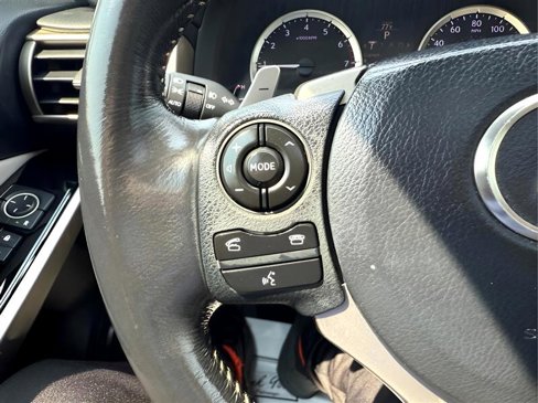 Used 2016 Lexus IS 200t image 17