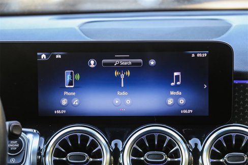 Used 2024 Mercedes-Benz GLB 250 4MATIC image 14