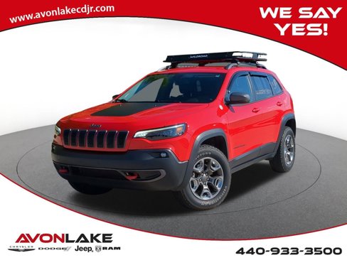 Used 2019 Jeep Cherokee Trailhawk w/ Cold Weather Group image 1