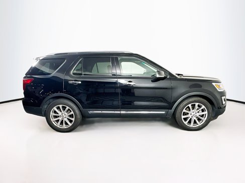Used 2017 Ford Explorer Limited w/ Equipment Group 301A image 10