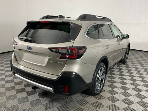 Used 2020 Subaru Outback Limited image 5
