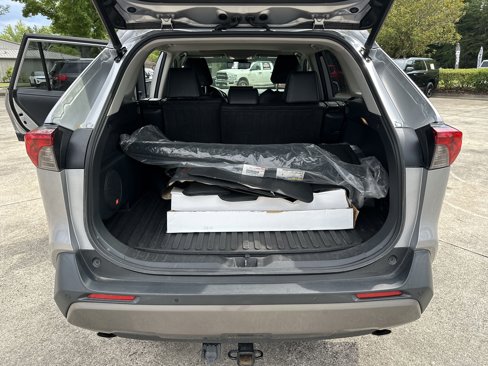 Used 2021 Toyota RAV4 Limited image 19