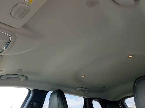 Used 2019 Jeep Cherokee Limited image 22