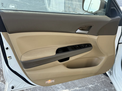 Used 2009 Honda Accord LX image 8