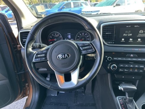 Used 2020 Kia Sportage EX image 2