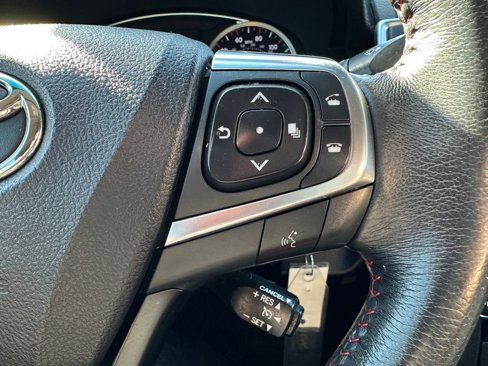 Used 2017 Toyota Camry SE image 21
